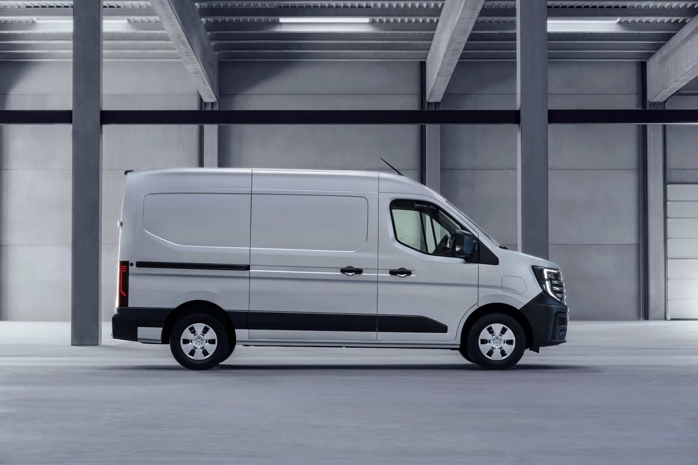 Nissan Interstar 2025 EV Fra Siden