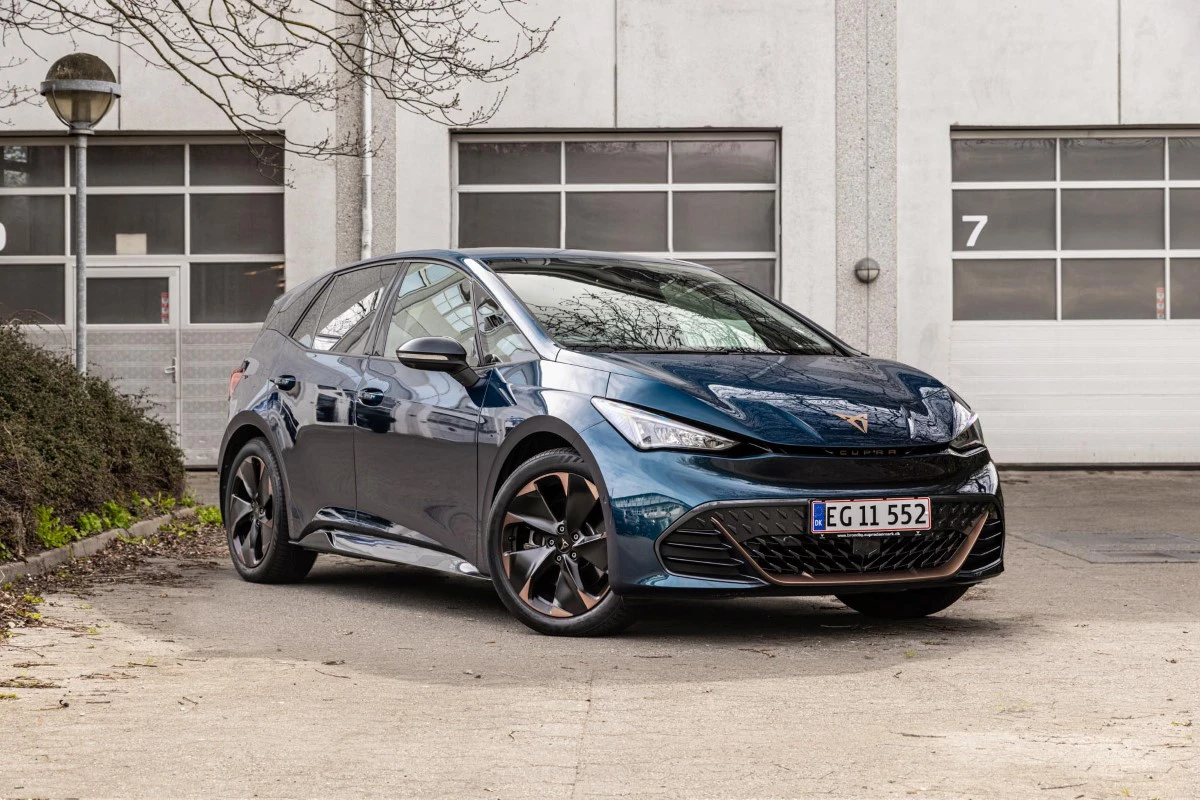 Cupra Born Skraa