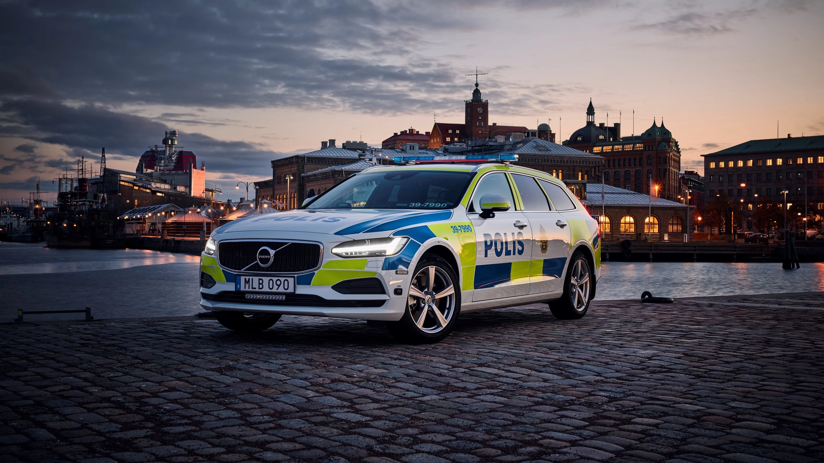 201331 Volvo V90 As A Police Car