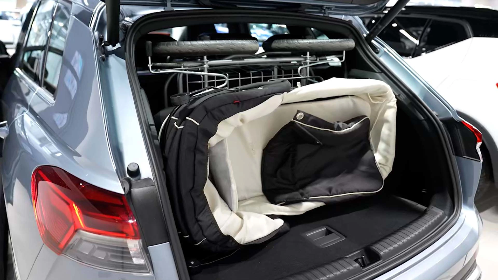 Audi Q4 Barnevogn