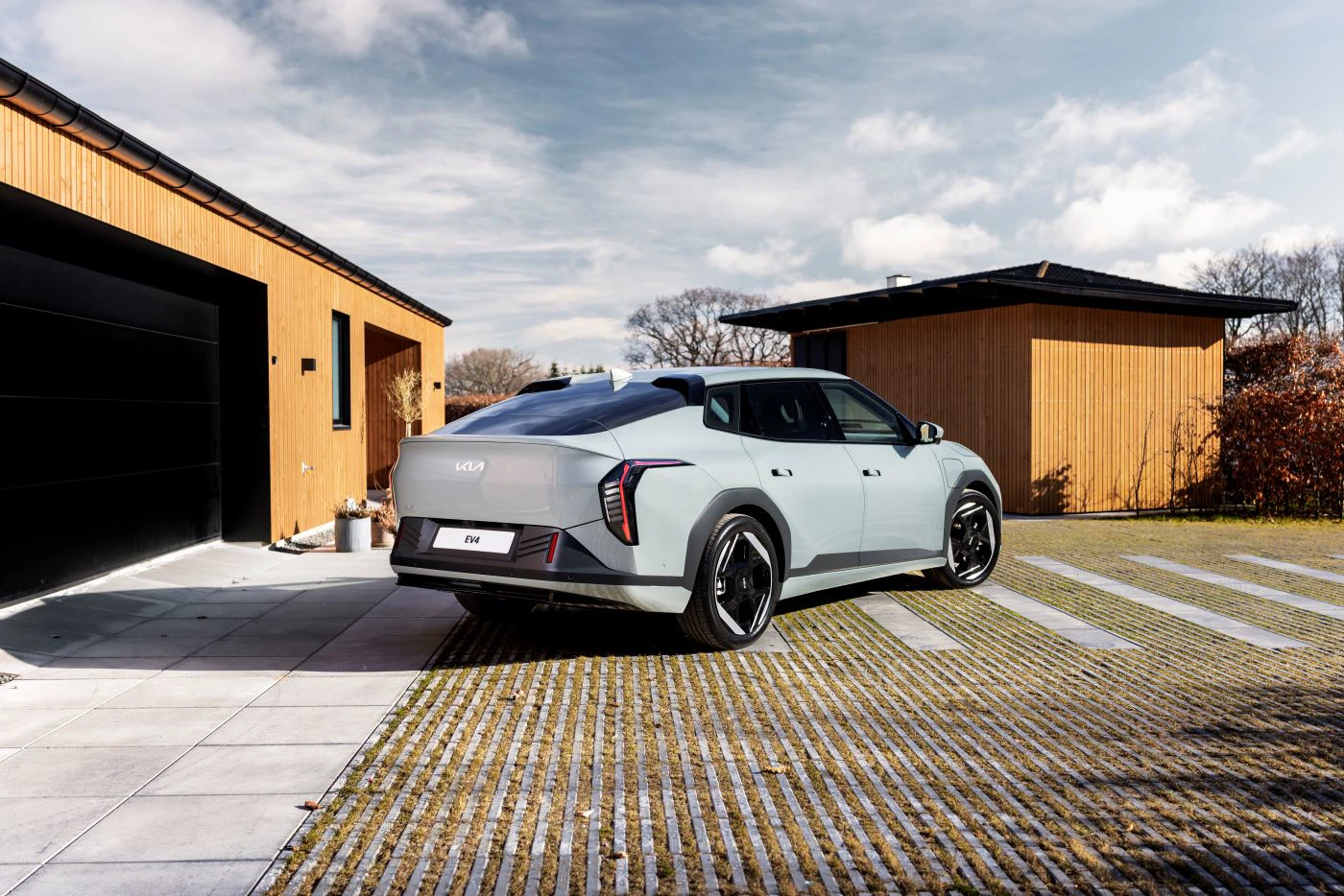 Kia EV4 2025 Sedan Skraa Bagfra
